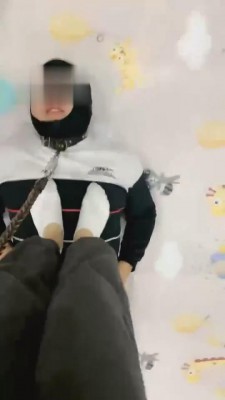 【曦晨】逛街后原味船袜臭脚羞辱【续集】 bf2754