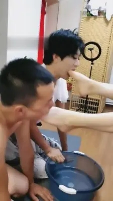 【嘉馨女王】CD女仆和素人的日常伺候 G-210718-25