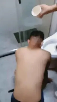 【情侣月儿】强制圣水+圣水泡面 G-210723-41