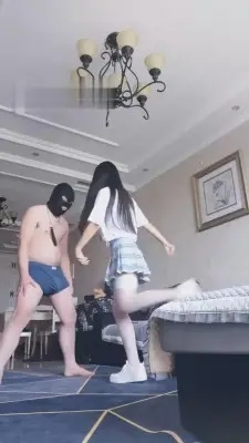 【猫神大人】学生S重度踢裆专场 G-210730-26