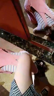 【佳影】黄毛贱母狗 G-210802-15