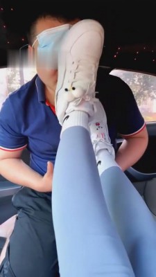 【悦主大大】运动后小白鞋棉袜车内调狗 G-210808-27