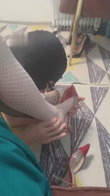 【成都DSisley】被陪酒小妹暴打 bf12226