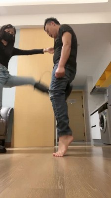 【阿月】超紧牛仔裤长靴调狗/踢裆/踩踏 bf12256