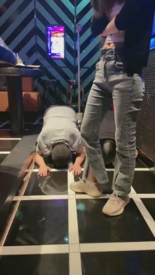 【漫漫】KTV双S当众逗狗转胯【双视角版】 bf12420