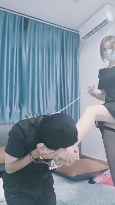 【美美子】黑丝御姐家中遛狗 bf12696