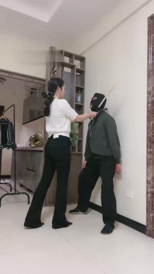 【鑫儿教头】重度刑虐像圈养奴撒气 bf12762