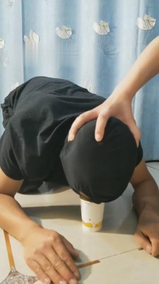 【月玖儿】情侣奴强迫绿帽狗吃脏东西 bf12925