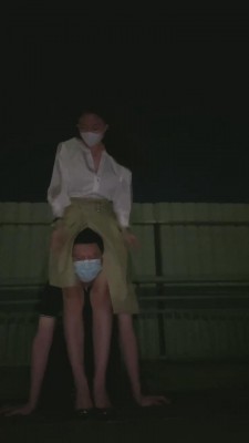 【禾末】御姐户外高跟羞辱路人 bf13348