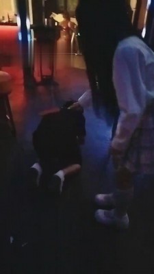 【刘二狗】字母圈酒吧被女m调教 bf13658