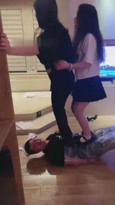 【瑶酱】三个女王虐两条狗 bf13830