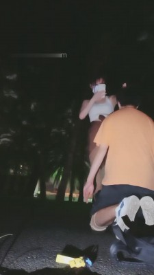 【黛熙】户外逮住偷窥狂魔 bf14112