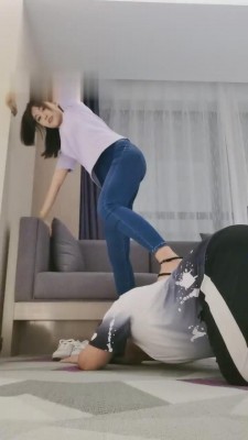 【夏芙】复出调教昔日男友【续集】 bf13942