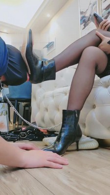 【小拽主人】椰子鞋黑丝脚下的舔狗 bf13965