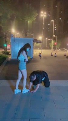 【樱桃大大】夜跑偶遇抖M狗奴才 bf14166