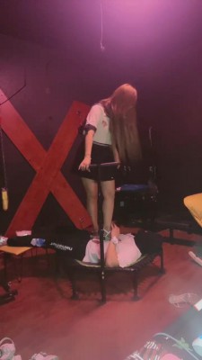 【萝莉刑】强制全体重踩踏 bf14332