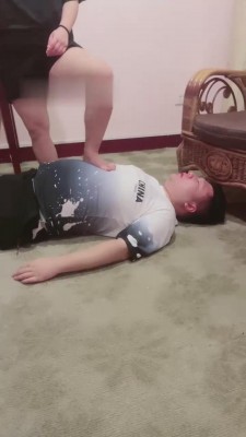 【希希子】深夜被老婆带闺蜜tj【双视角版】 bf14242