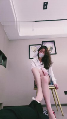 【禾末】家奴丝袜玉足驯化 bf14921