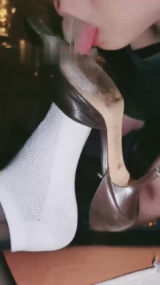 【叶子天津】脏鞋底羞辱现场 bf15262