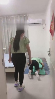 【菜菜】偷窥姐姐练瑜伽的后果 bf15520