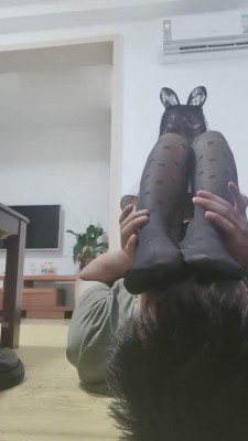 【小妈咪】坐脸+臭脚窒息 bf16297