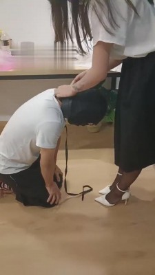 【沐琪大小姐】高跟黑丝虐废奶狗 bf16299