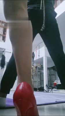 【紫钰大人】吊绑强制踢打虐 bf16431