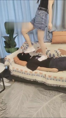 【圆圆S】素人学生主全体重踩踏 bf16424