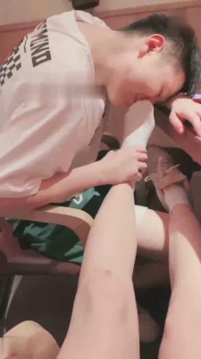 【强抚】户外饭店让狗伺候 bf16568