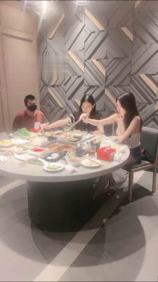 【七月大大】姐妹花海底捞公开处刑狗/吓傻服务员 bf16634