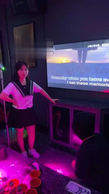 【依艺】群S联手KTV玩SM【完整版】 bf17000