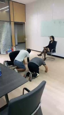 【朱砂痣】女白领惩罚群调偷懒员工 bf17046