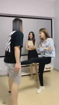 【领主老大】带妹妹见识sm调教现场 JS22081201