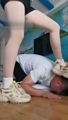 【奶欲】闻屁/骑马/腿绞/圣水场 bf17461