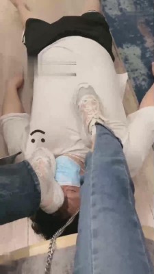 【子衿大人】学生S脏鞋臭袜辱狗 bf17234