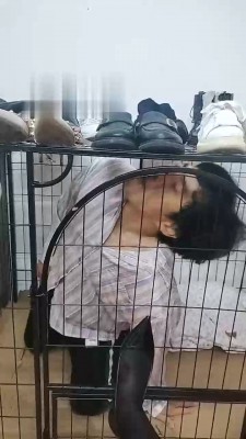 【小猫咪】关在狗笼里的废物狗【双视角】JS22090301