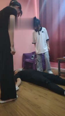 【最挨揍】双S随意玩弄贱狗 bf18048