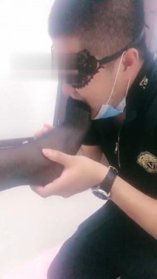 【洪兴十三妹】卫校精神小妹黑丝辱 bf18428