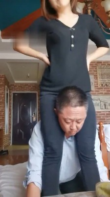 【伊兮夫妻】健身回来羞辱废物狗 bf18213