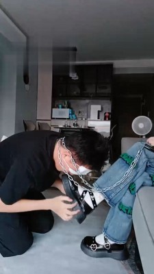 【叶子女神】皮鞋原味白袜羞辱 bf18413