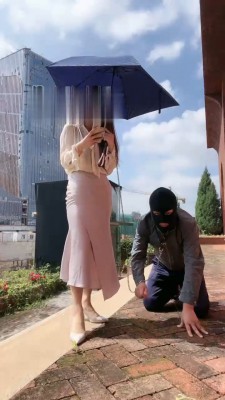 【一嬛】超美御姐户外遛狗 bf18873