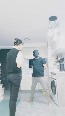 【小小小魔女】卑微房东求虐待 bf19382