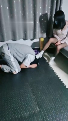 【杰哥】素人帆布鞋白袜辱狗 bf19280