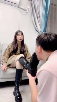 【叶子女神】长靴卑微脚下奴 bf19233