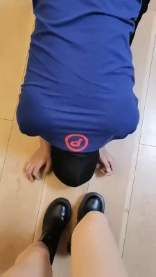 【奶味茶茶】捆绑强制裸足深喉 bf19904