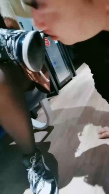 【甜桃】各种鞋子踩虐强迫舔 bf22054