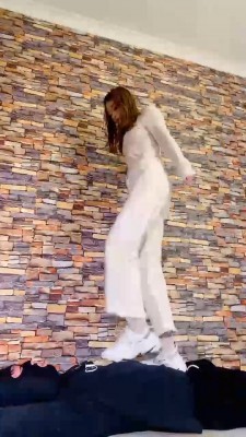 【冷鸢大大】素人运动鞋全体重踩踏 bf20208