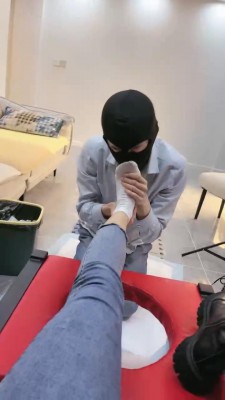 【初见】醉酒口水喂养贱狗/闻舔臭脚 bf20341