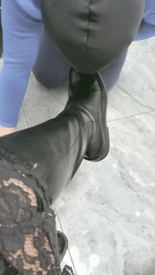 【微普】强制奴隶闻臭鞋 bf20746