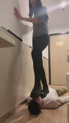 【于努力】素人S靴子全体重踩踏 bf20783